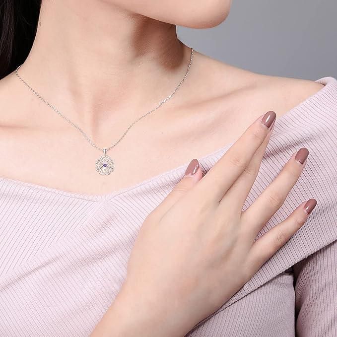 Necklaces & Pendants